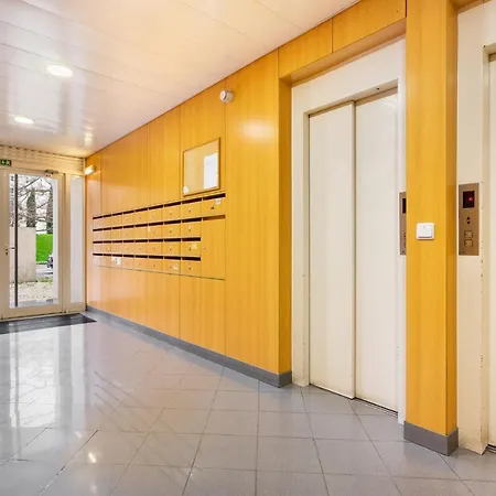 Lisboa, Cidade, Elegant With Air Cond, Free Wifi And Near Metro, By Ig * Lisbon