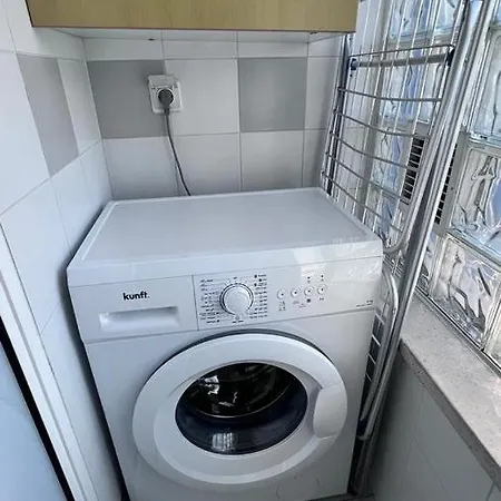 Lisboa, Cidade, Elegant With Air Cond, Free Wifi And Near Metro, By Ig *