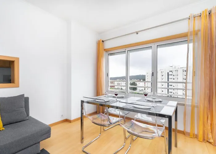 Lisboa, Cidade, Elegant With Air Cond, Free Wifi And Near Metro, By Ig Apartman *