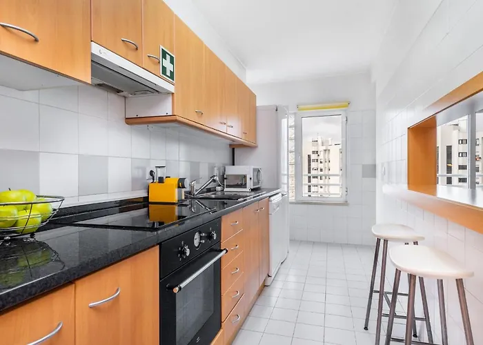Apartman Lisboa, Cidade, Elegant With Air Cond, Free Wifi And Near Metro, By Ig Lisboa